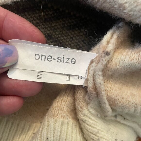 Geometric Fair Isle Knit Sweater - Picture 6 of 9